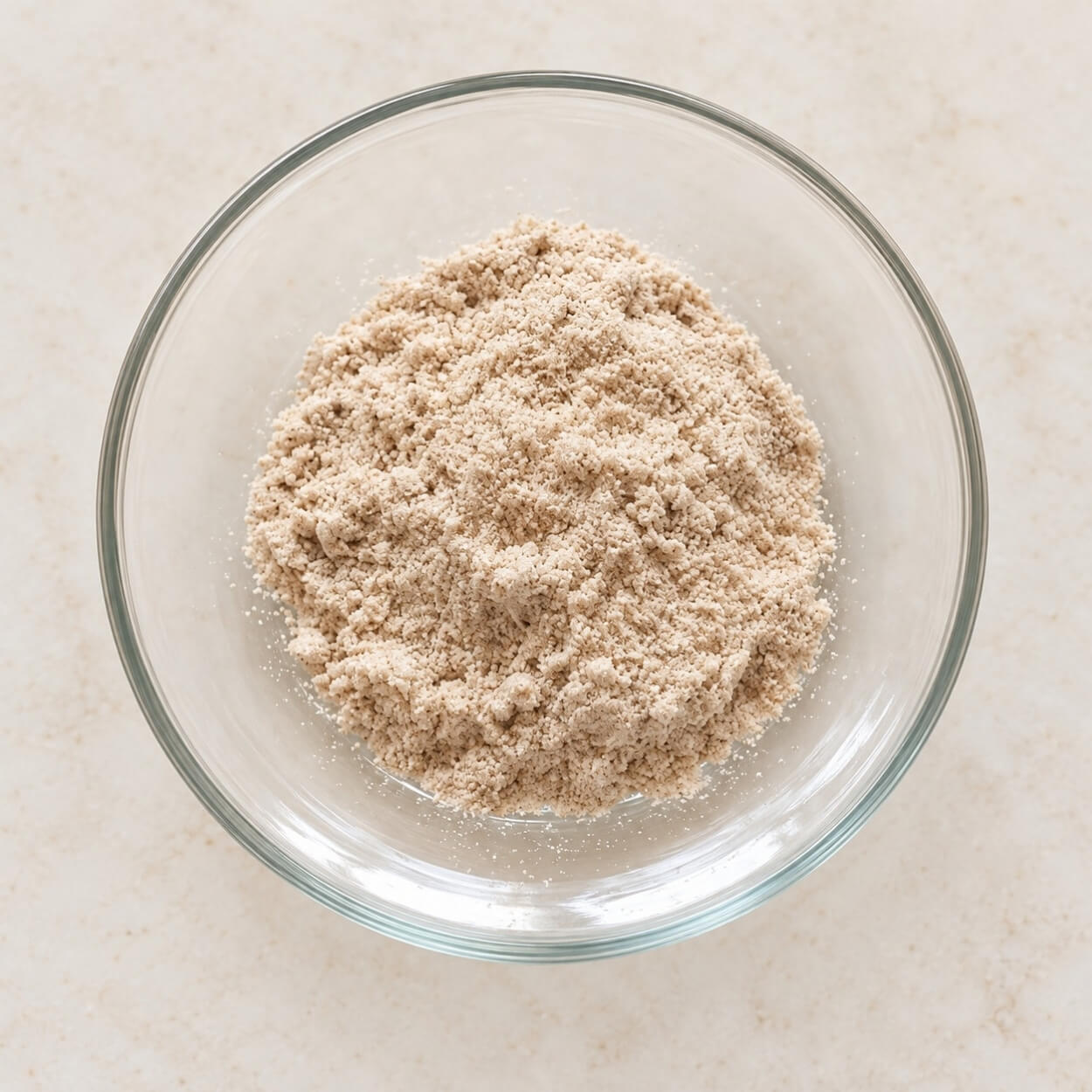 panierka low carb z majerankiem Niedziela u Jagny w szklanej misce, widok z góry