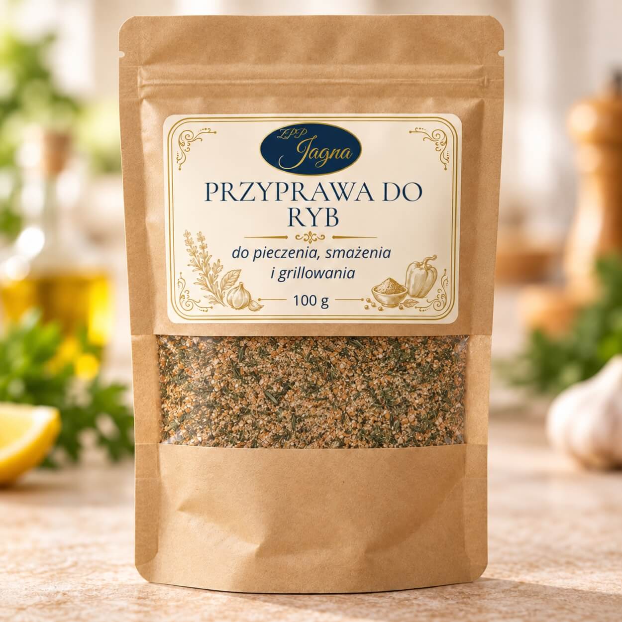 Opakowanie przyprawy do ryb ZPP Jagna 100 g na blacie z cytryną, czosnkiem i ziołami w tle